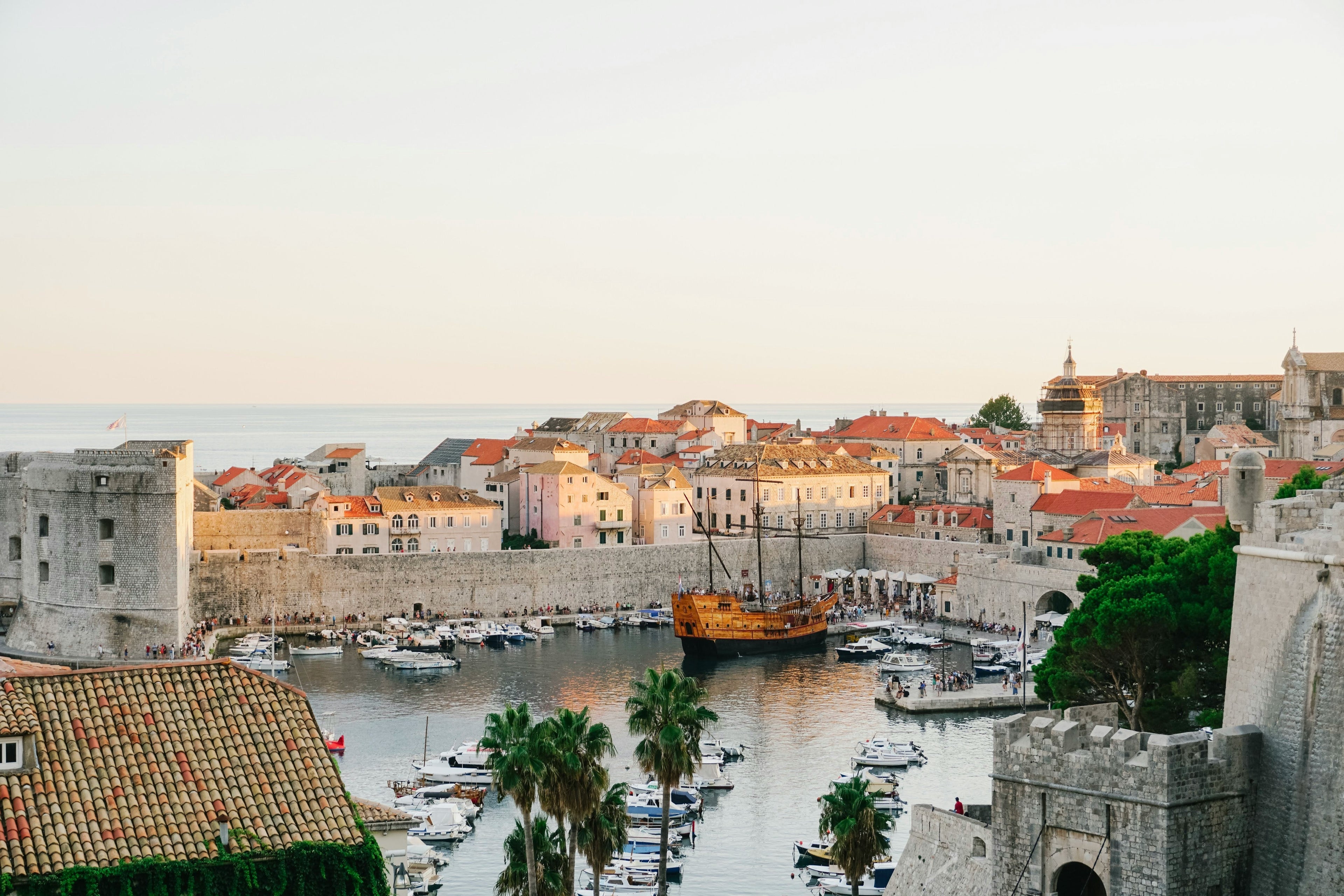 Mejores playas de Croacia: Dubrovnik, Hvar y guía por destinos