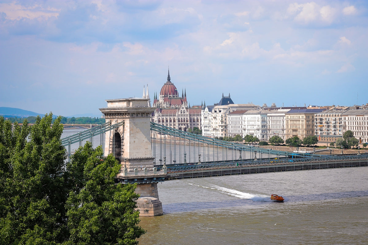 Budapest en diciembre: mercadillos, baños termales y qué hacer