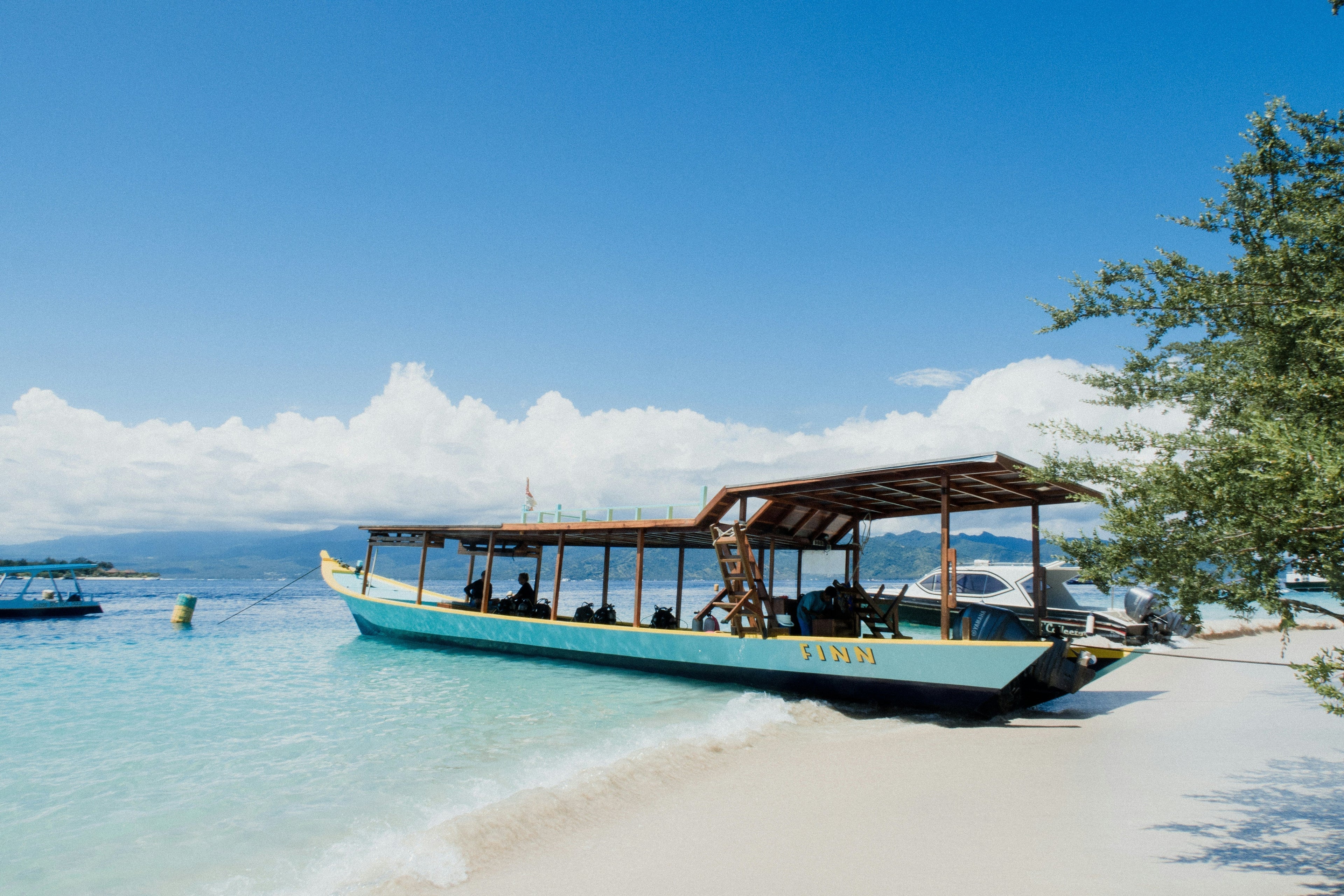 Lombok vs Bali